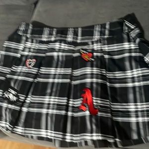 XXL-black and white skirt